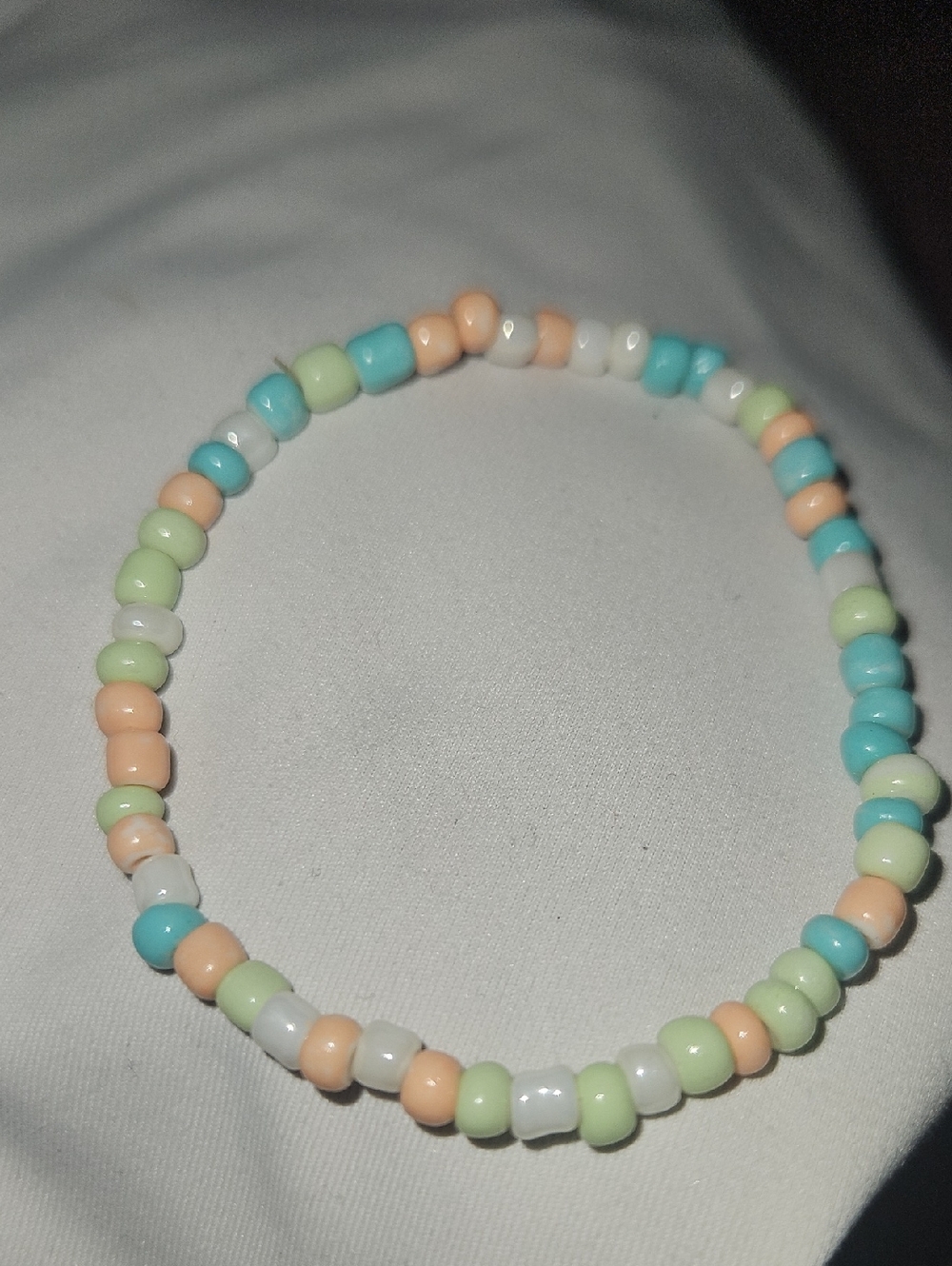 Elegant White Beaded Bracelet